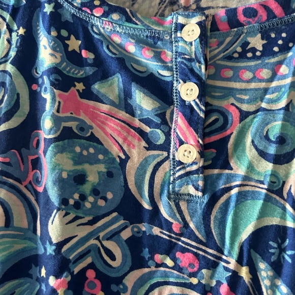 Lilly Pulitzer Short Sleeve Top - Picture 2 of 5